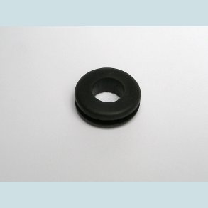 Gummigennemf�ring