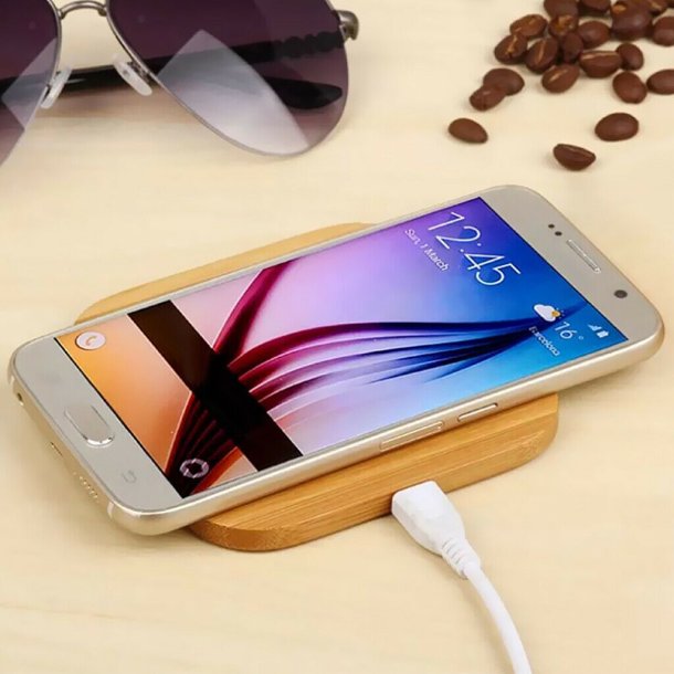 Qi - Trdls Oplader. Bambus